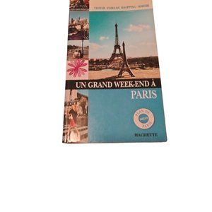 Hachette un grand week end a paris Paperback French